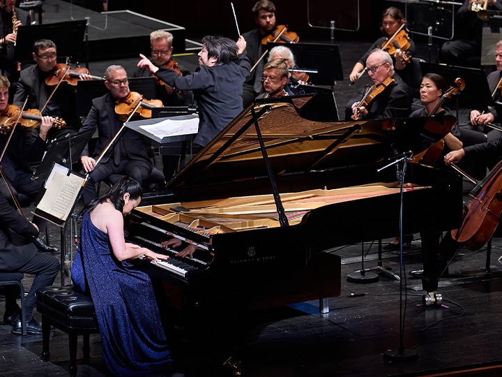 Joyce Yang performing with Xian Zhang and the New Jersey Symphony